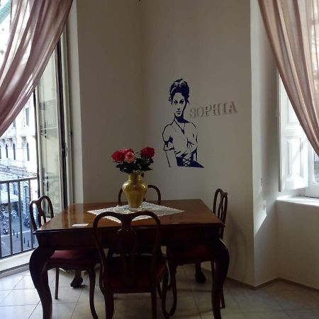 La Passione Italiana Apartment Napoli Bagian luar foto