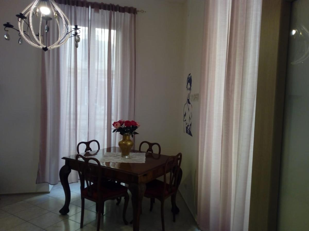 La Passione Italiana Apartment Napoli Bagian luar foto